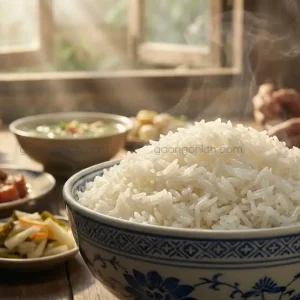 Cơm gạo thơm RVT nấu chín hạt gạo thon dài trắng trong dẻo ngọt hậu không bị nát